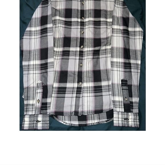✨NWOT Women's North face plaid shirt✨ - Picture 4 of 8